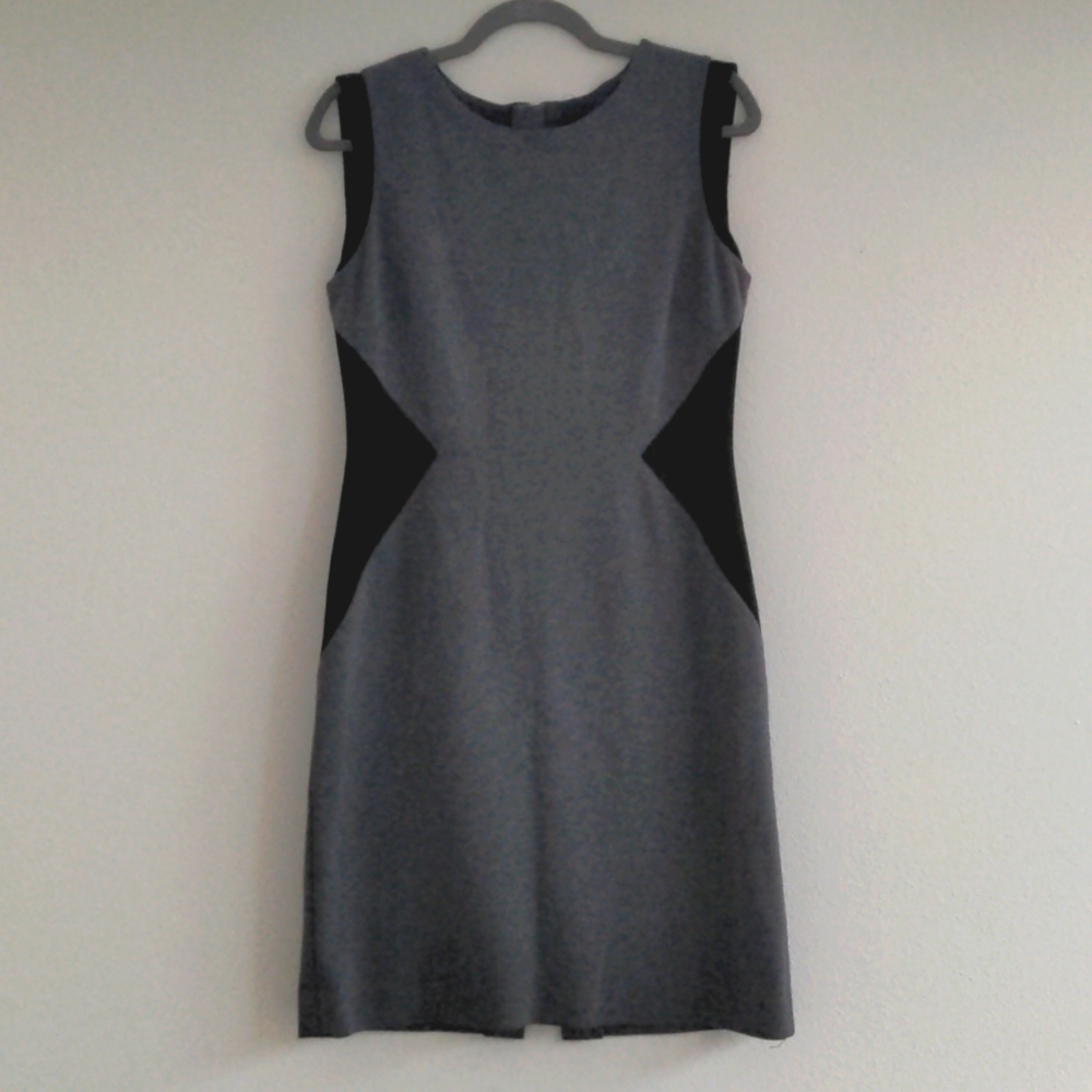 Tahari size 4